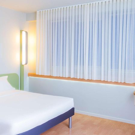 Ibis Budget Braga Centro Esterno foto