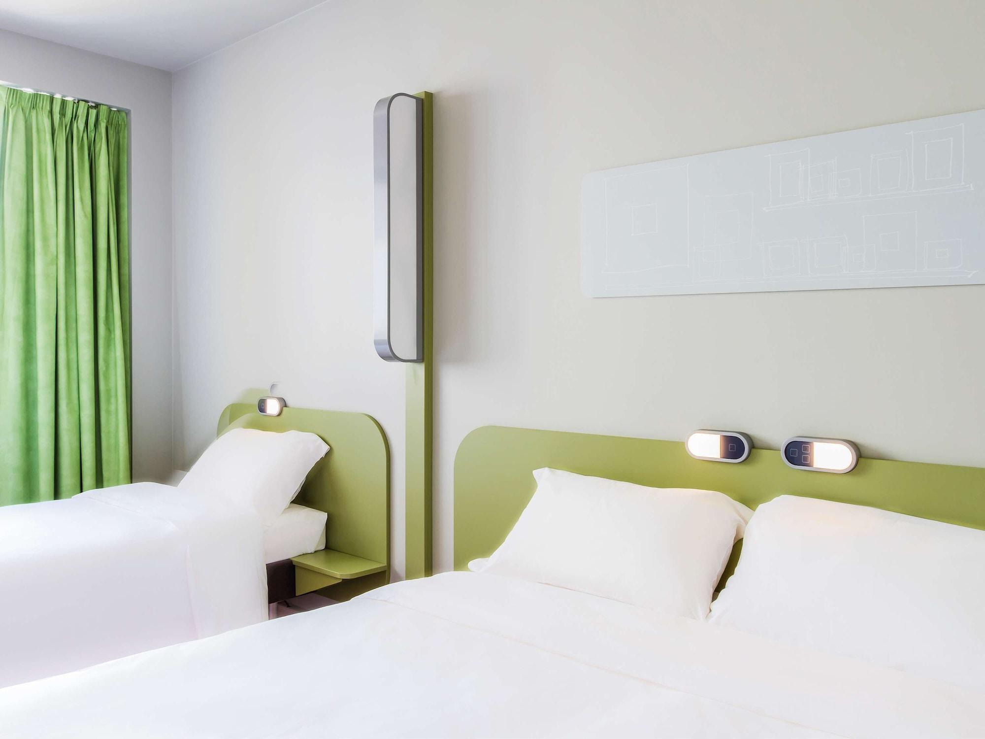 Ibis Budget Braga Centro Esterno foto