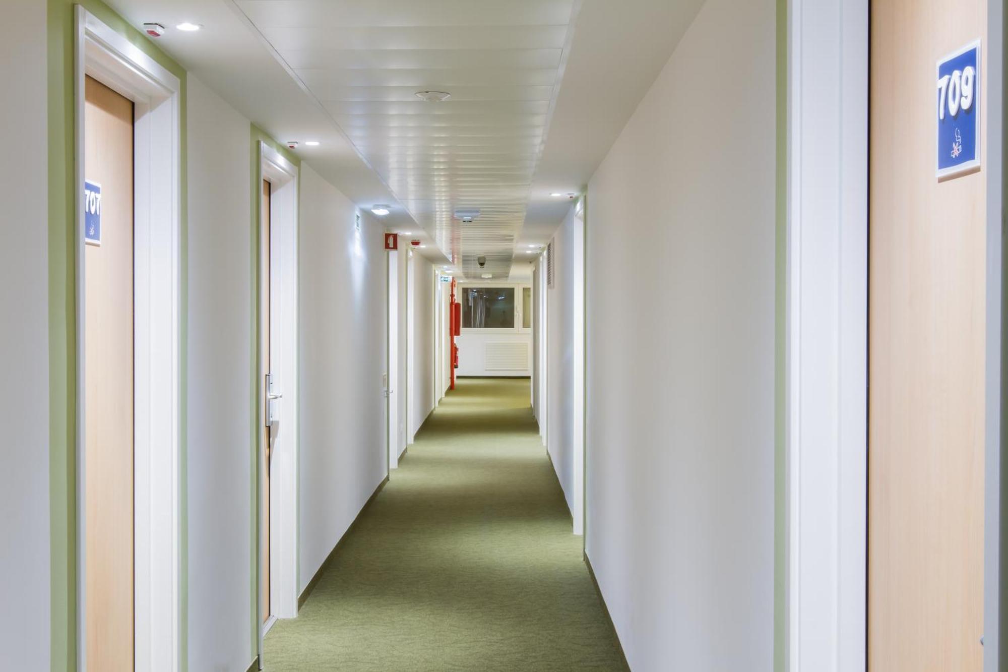 Ibis Budget Braga Centro Esterno foto