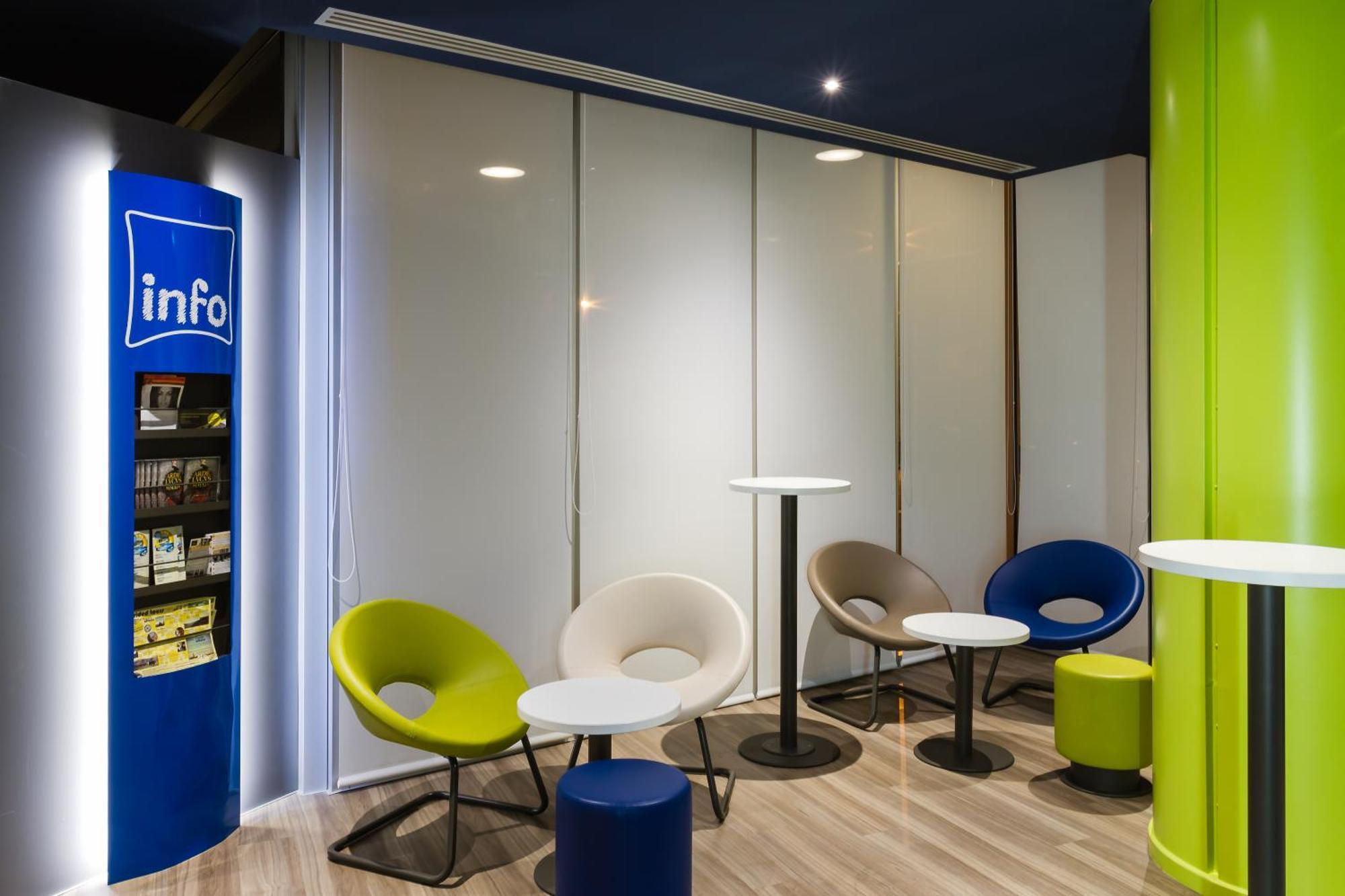 Ibis Budget Braga Centro Esterno foto