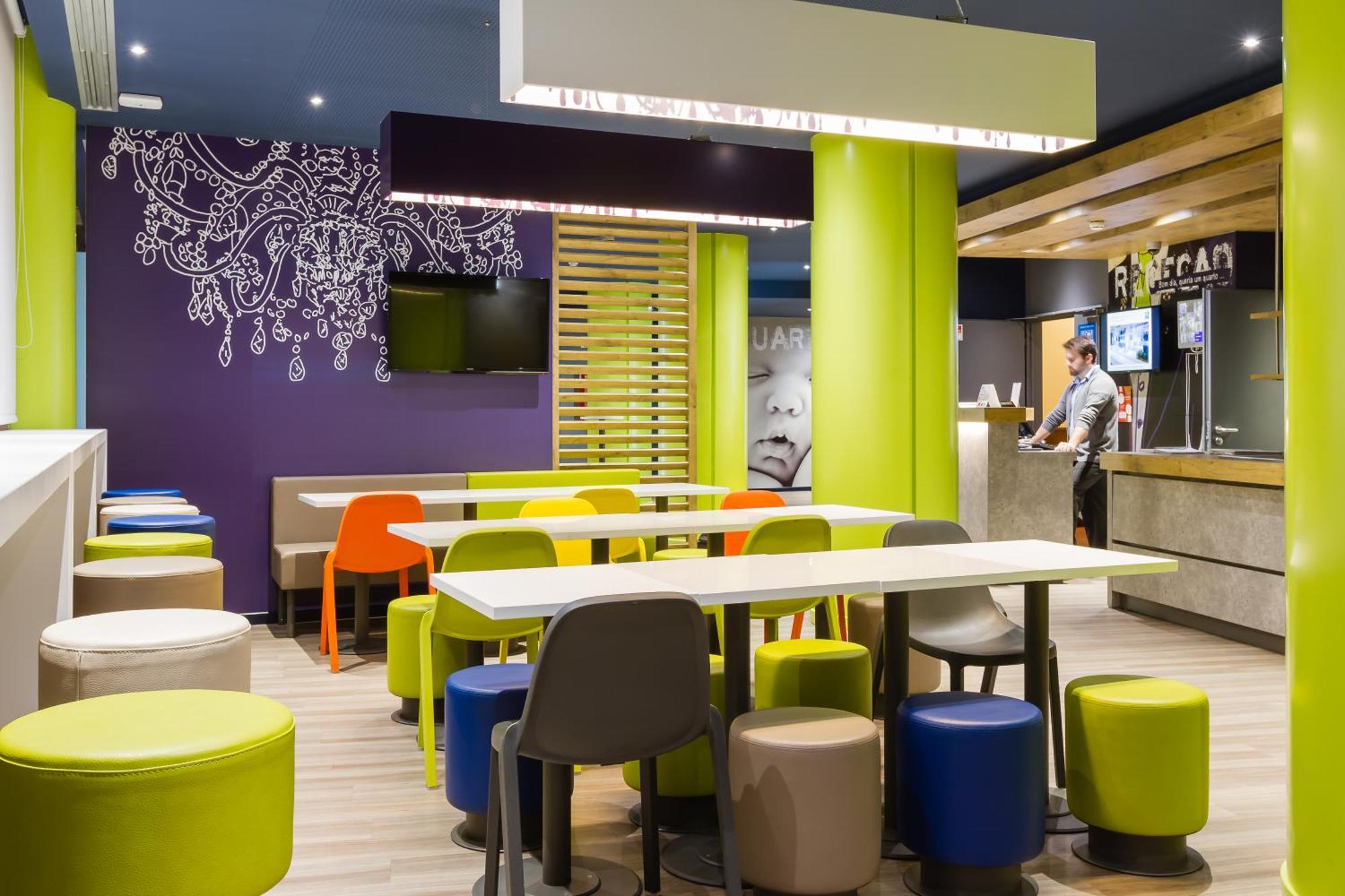 Ibis Budget Braga Centro Esterno foto