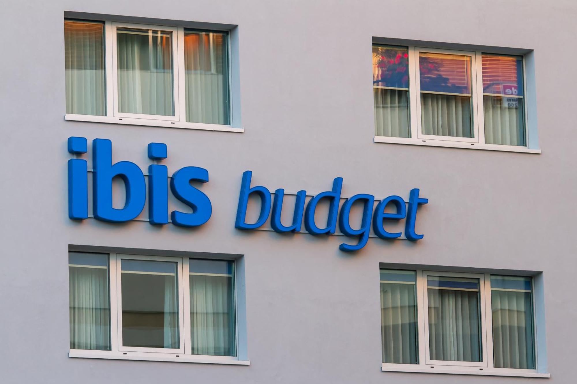 Ibis Budget Braga Centro Esterno foto