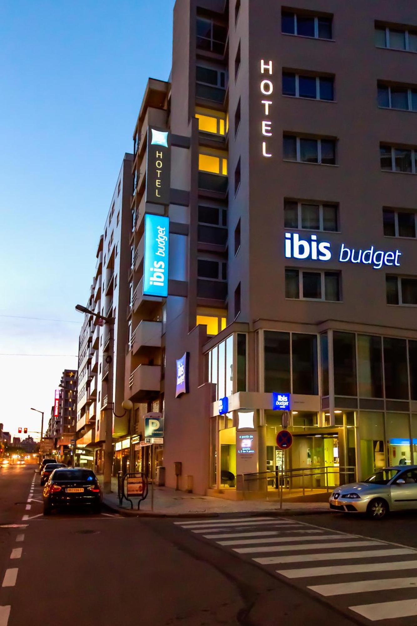 Ibis Budget Braga Centro Esterno foto