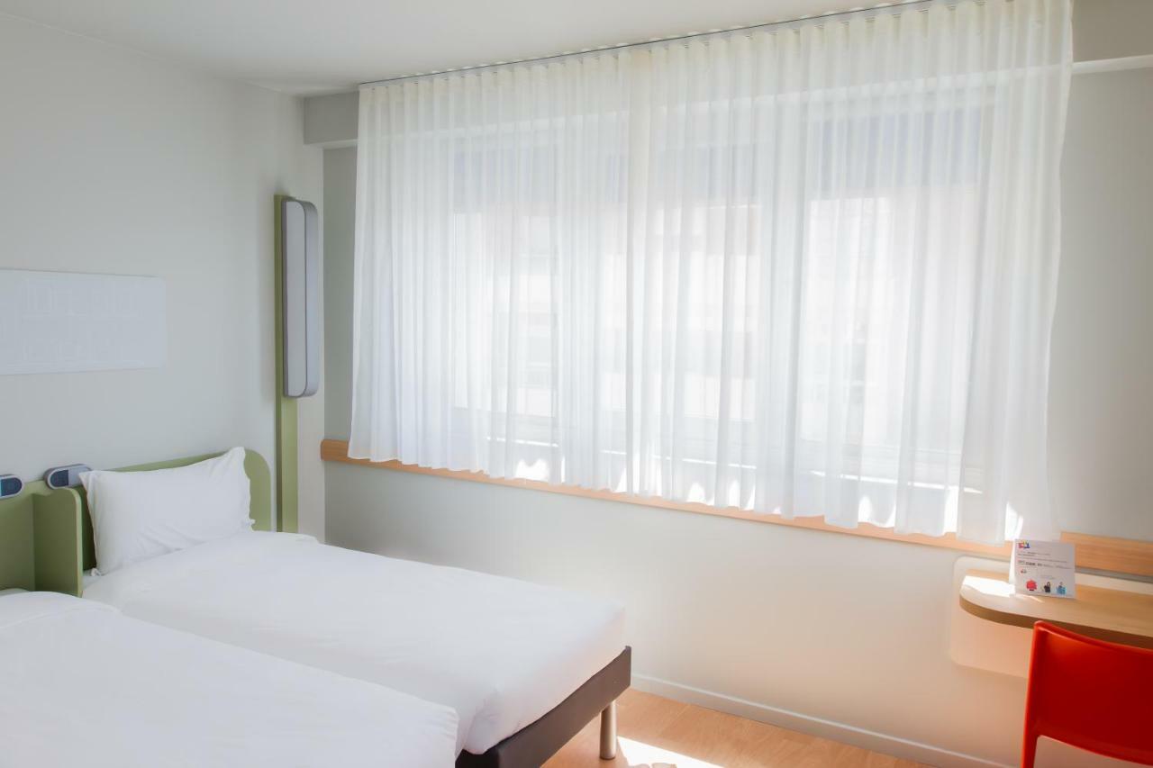 Ibis Budget Braga Centro Esterno foto